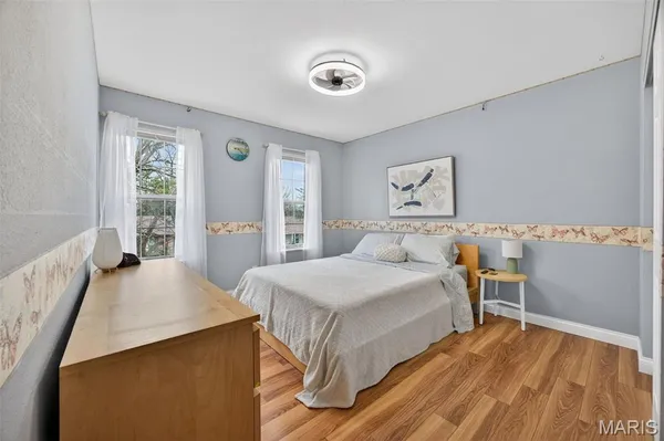 $489,000 | 323 Oakleigh Woods Drive, Ballwin, MO 63011