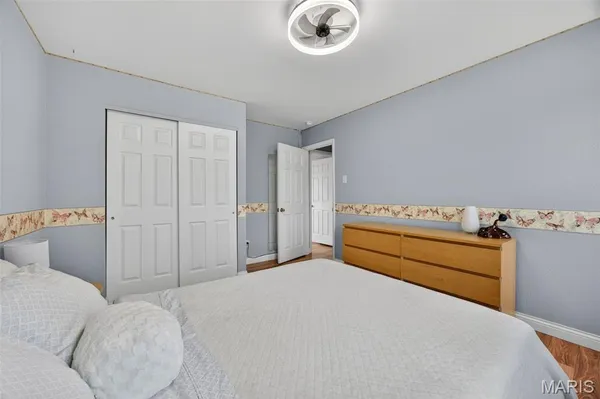 $489,000 | 323 Oakleigh Woods Drive, Ballwin, MO 63011