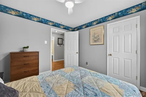 $489,000 | 323 Oakleigh Woods Drive, Ballwin, MO 63011