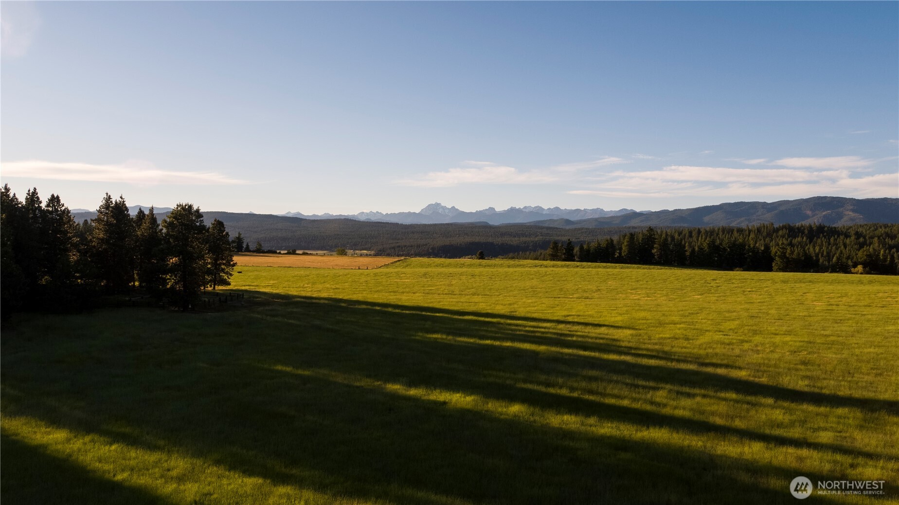 55 Highway 10 Cle Elum, WA 98922 - Photo 11 of 36 a view of an ocean and mountain