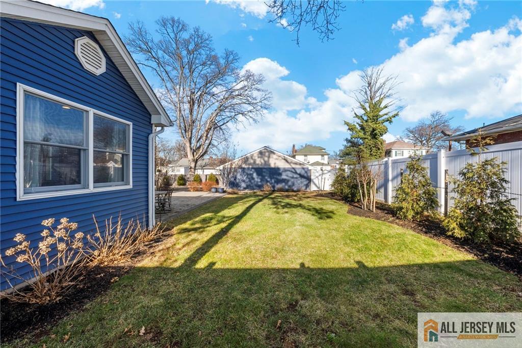 2 Goodwill Place Metuchen, NJ 08840 - Photo 6 of 49