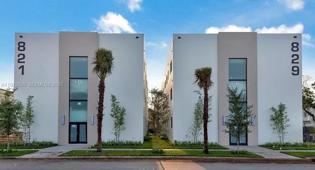 $2,100 | 829 Southwest 18th Avenue, Unit 206, Miami, FL 33135