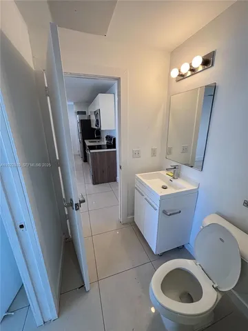 $2,100 | 829 Southwest 18th Avenue, Unit 206, Miami, FL 33135