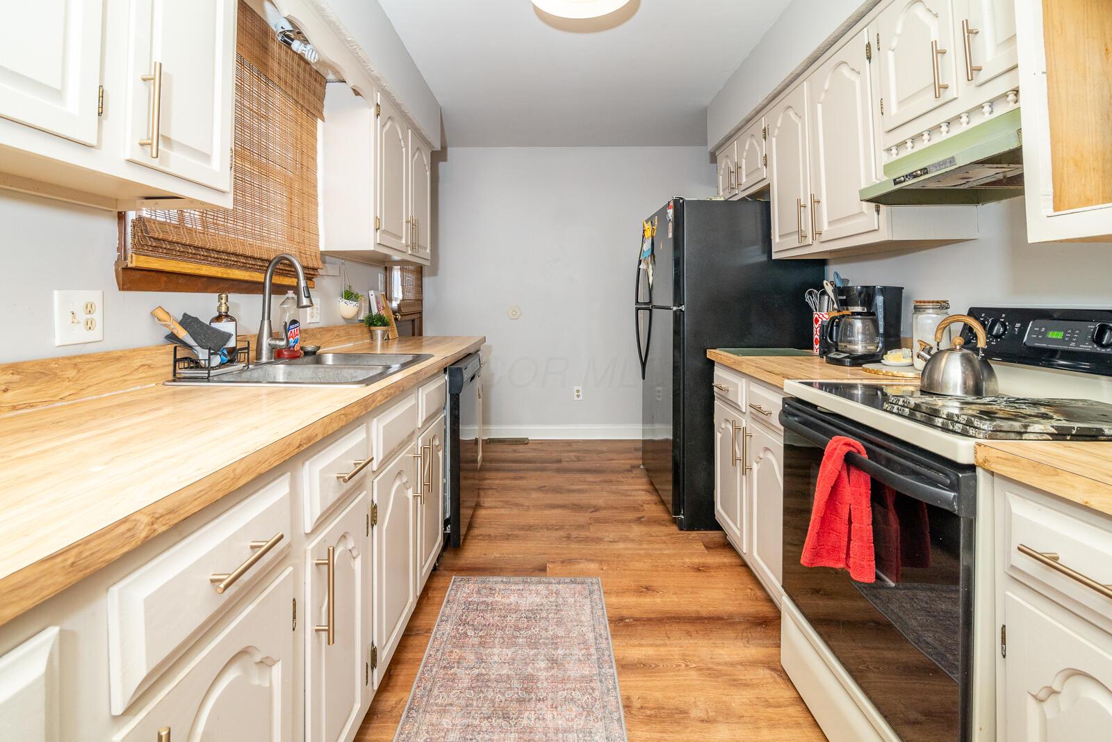 3548 South Hamilton Road Columbus, OH 43232 - Photo 10 of 42