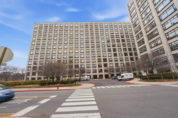 $3,975 | 1500 Washington Street, Unit 2J, Hoboken, NJ 07030
