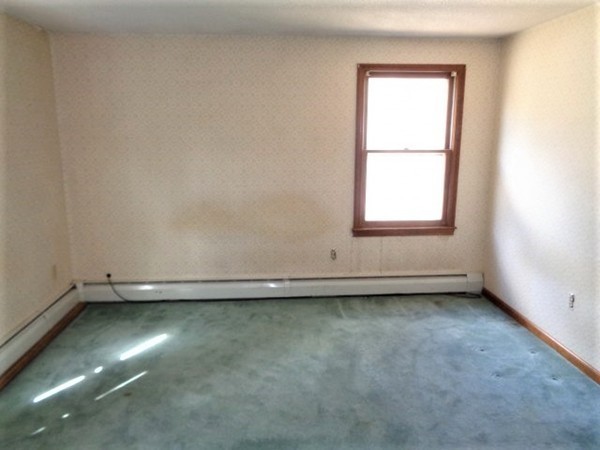 70 Ruthven Street Springfield, MA 01128 - Photo 15 of 18