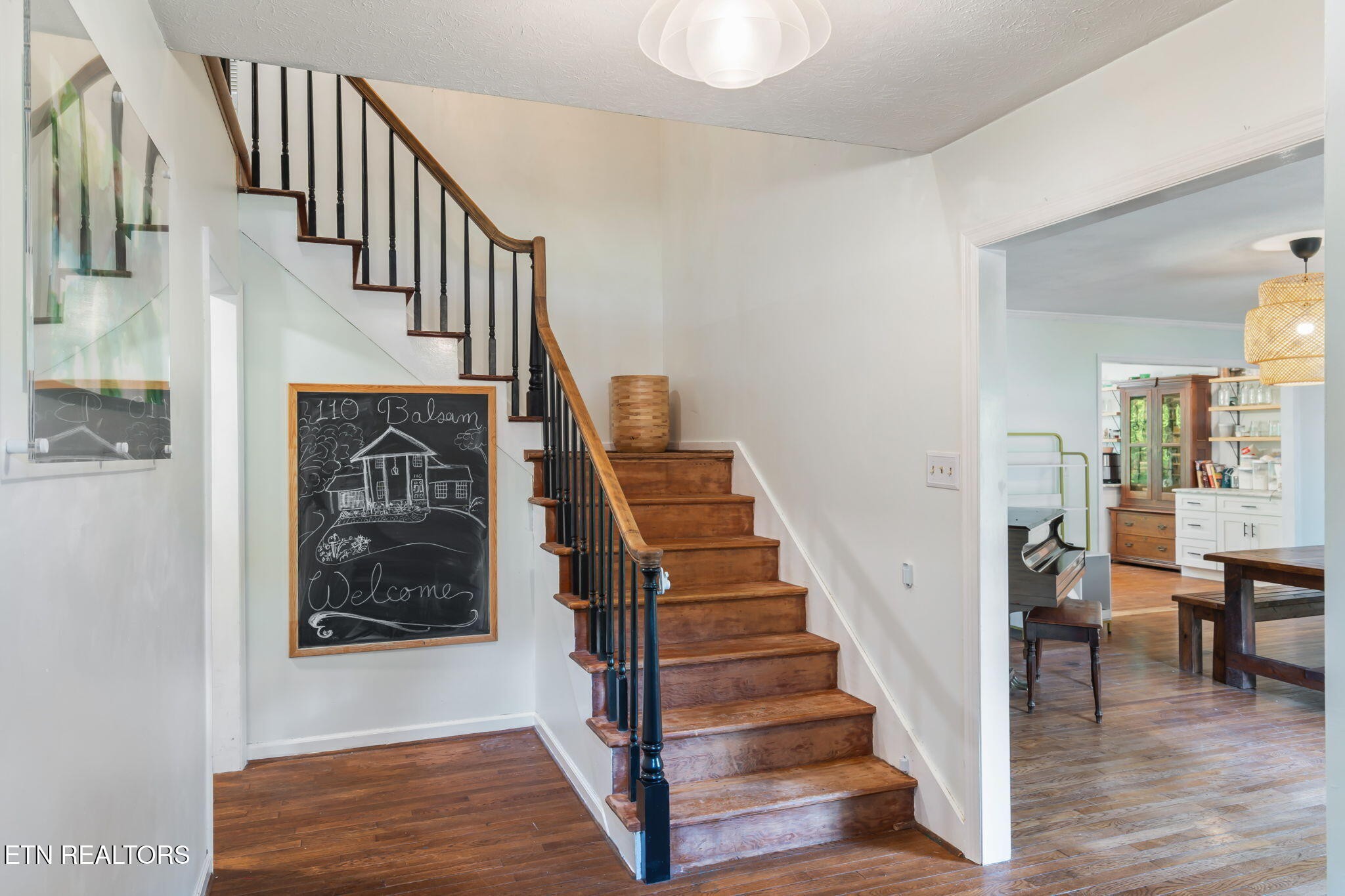 110 Balsam Road Oak Ridge, TN 37830 - Photo 6 of 39 a view of entryway and hall with wooden floor