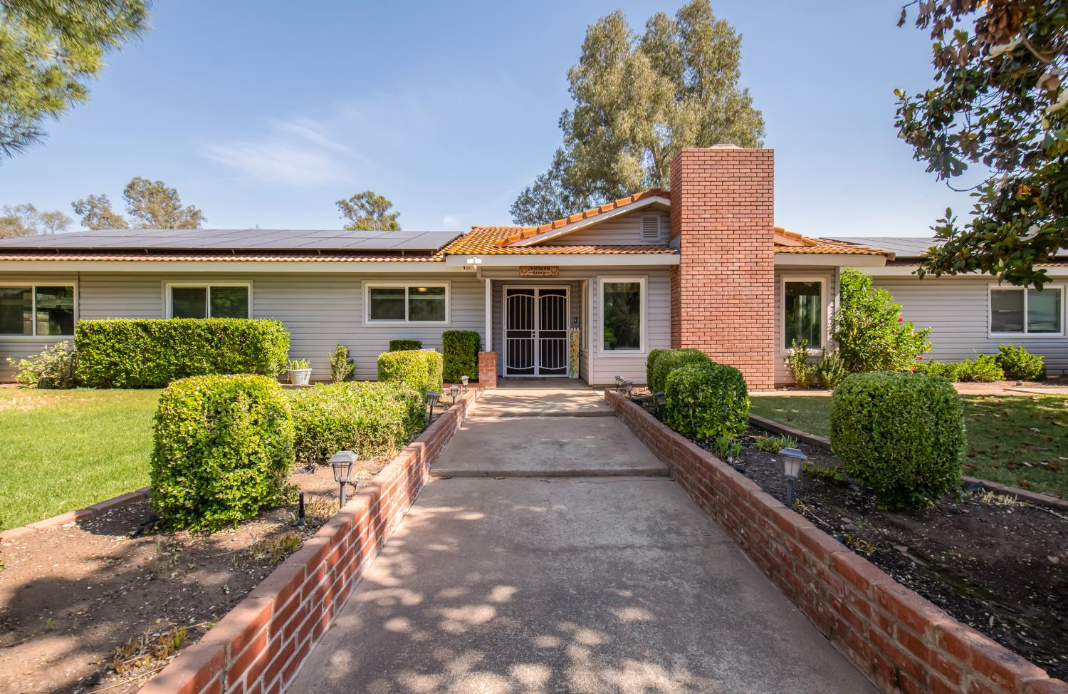 37715 Cloverleaf Avenue Madera, CA 93636 - Photo 1 of 55