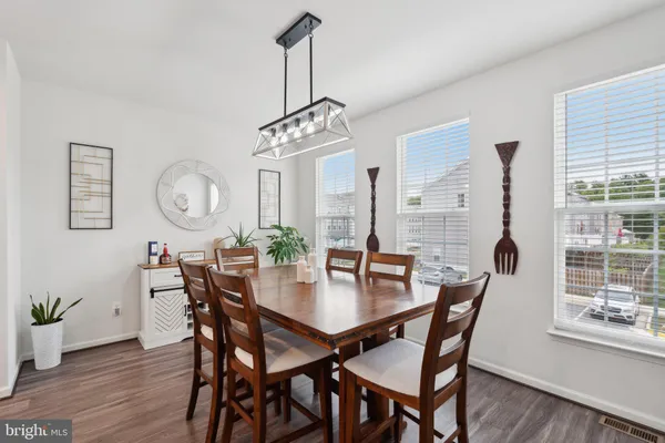 $3,490 | 9154 Wyche Knoll Lane, Manassas, VA 20110