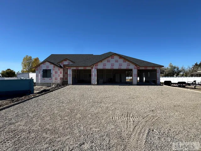 $670,000 | 1586 North 805 East, Shelley, ID 83274