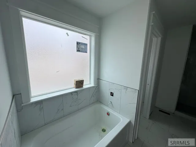 $670,000 | 1586 North 805 East, Shelley, ID 83274