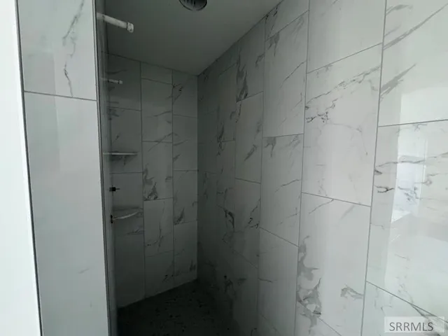 $670,000 | 1586 North 805 East, Shelley, ID 83274