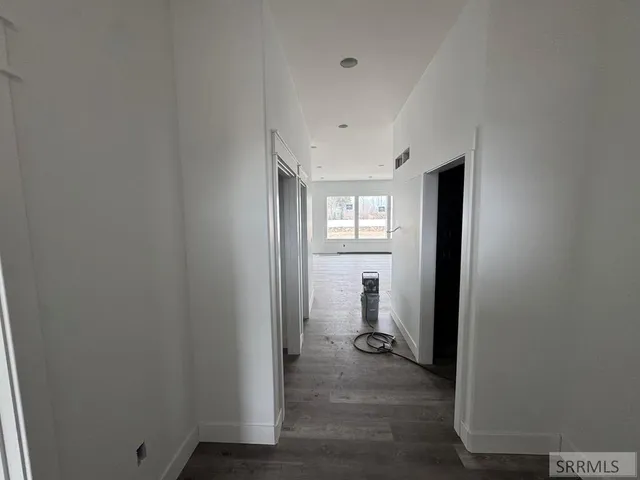 $670,000 | 1586 North 805 East, Shelley, ID 83274