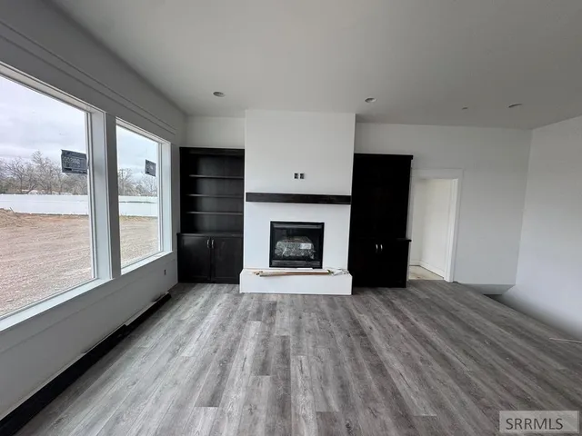 $670,000 | 1586 North 805 East, Shelley, ID 83274