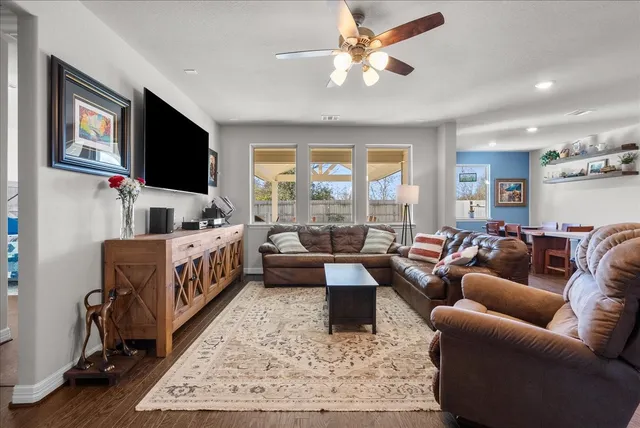 $379,900 | 31431 Vly Briar Way, Hockley, TX 77447