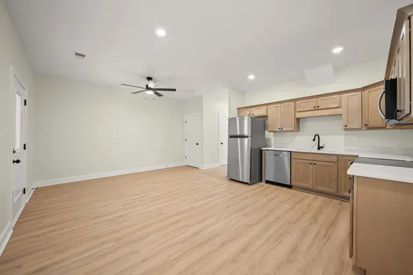 $1,825 | 320 South 7th Street, Unit C, Clarksville, TN 37040