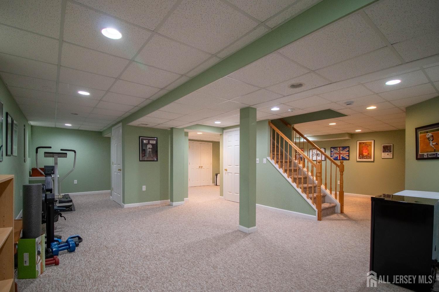 10 Sequoia Drive Dayton, NJ 08810 - Photo 29 of 35