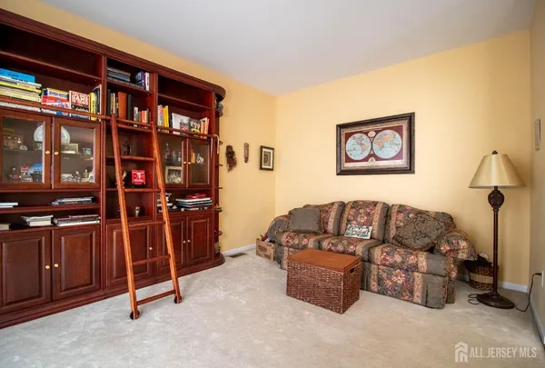 $950,000 | 10 Sequoia Drive, Dayton, NJ 08810