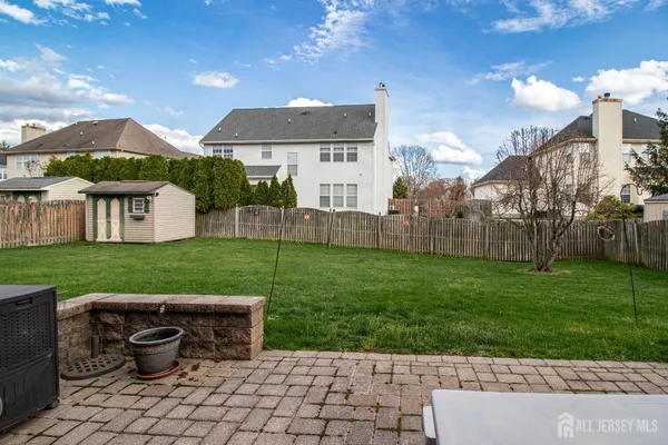 $950,000 | 10 Sequoia Drive, Dayton, NJ 08810