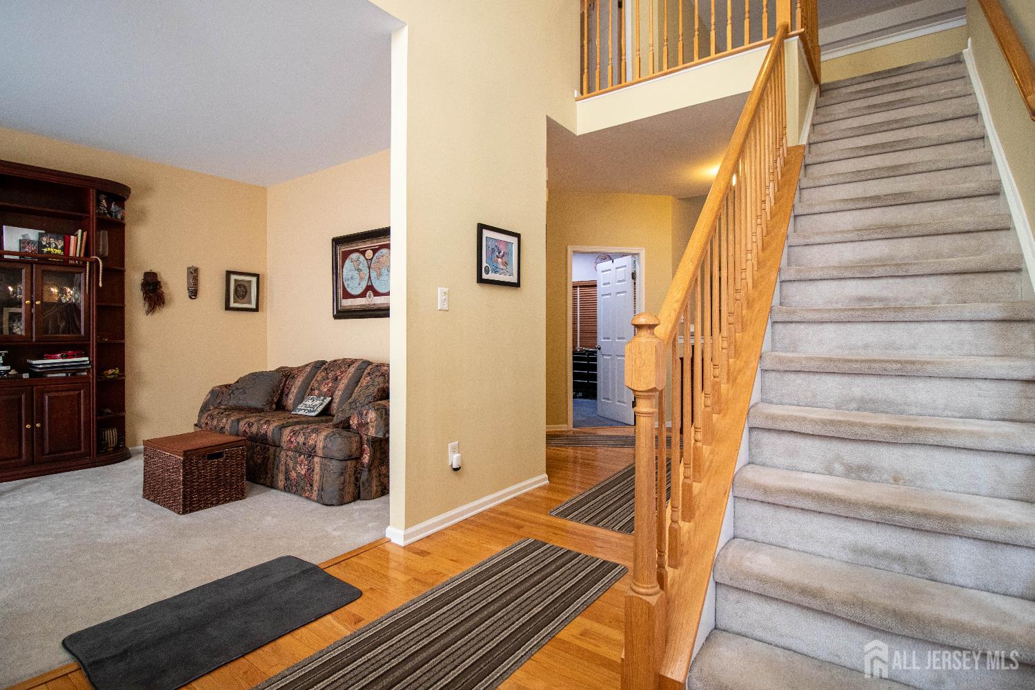 10 Sequoia Drive Dayton, NJ 08810 - Photo 5 of 35