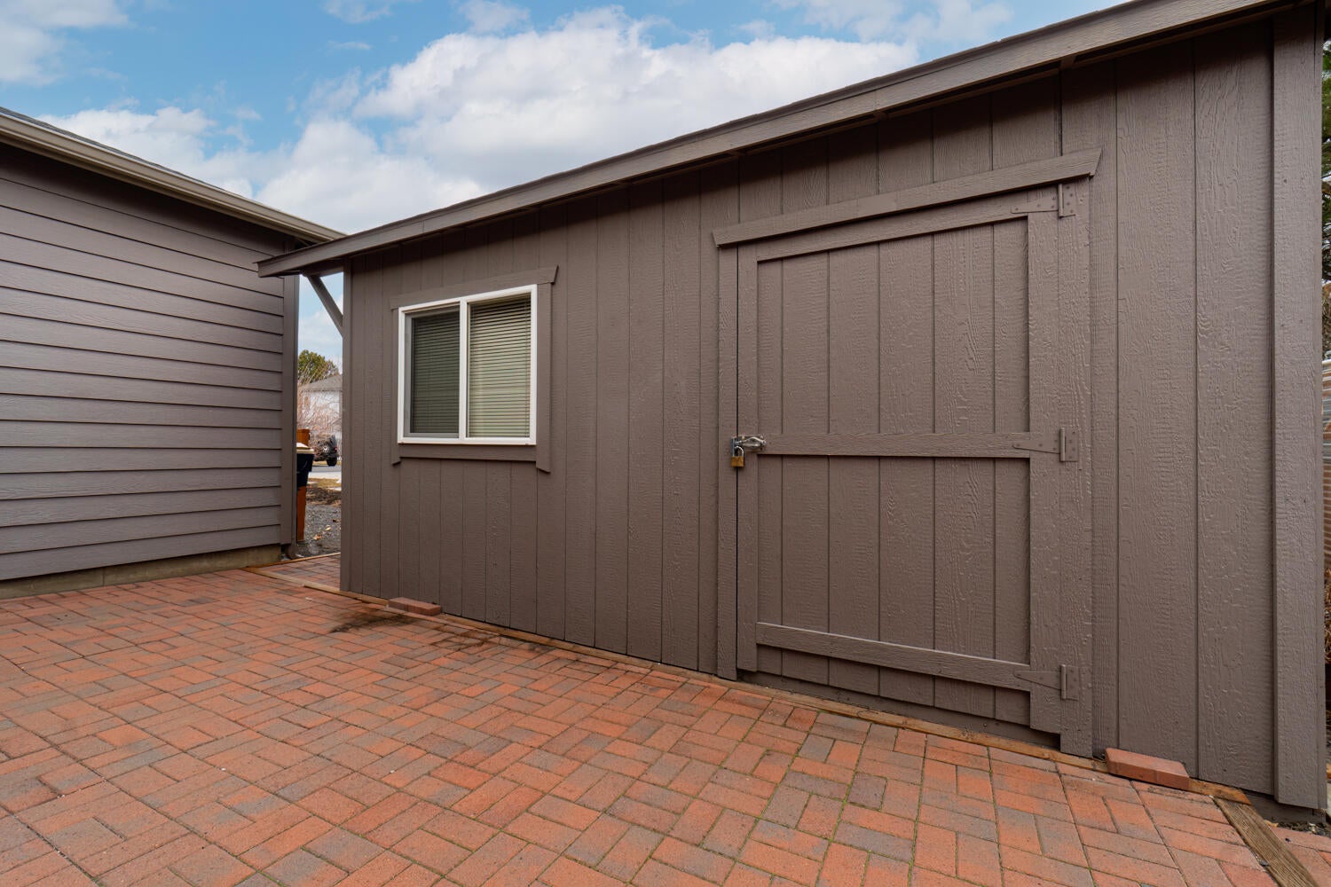 3397 Northeast Stonebrook Loop Bend, OR 97701 - Photo 27 of 35 Storage building