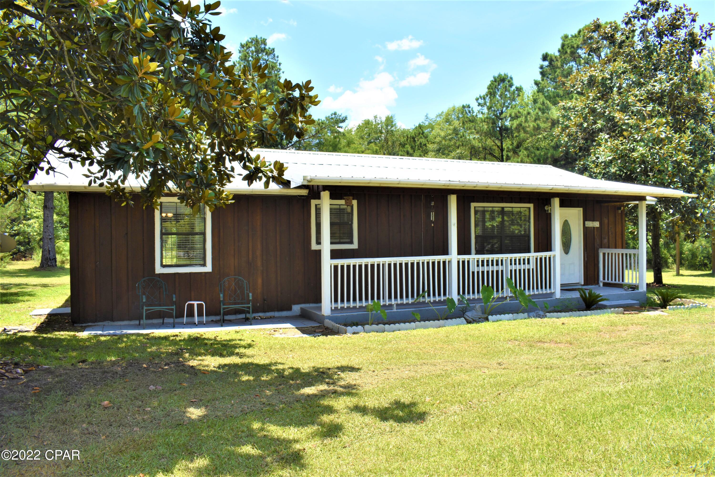 1463 Pioneer Road Chipley, FL 32428 - Photo 2 of 23