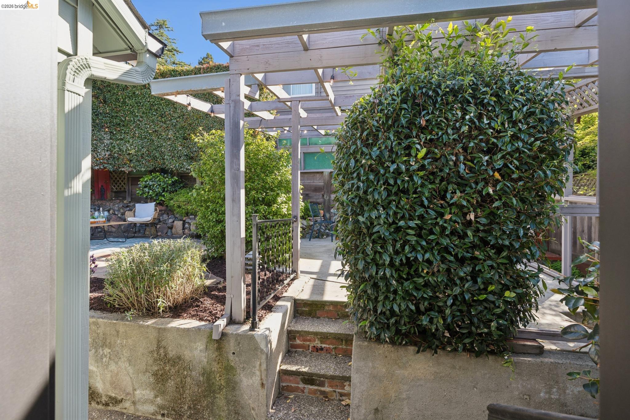 37 Kenyon Avenue Kensington, CA 94708 - Photo 41 of 60