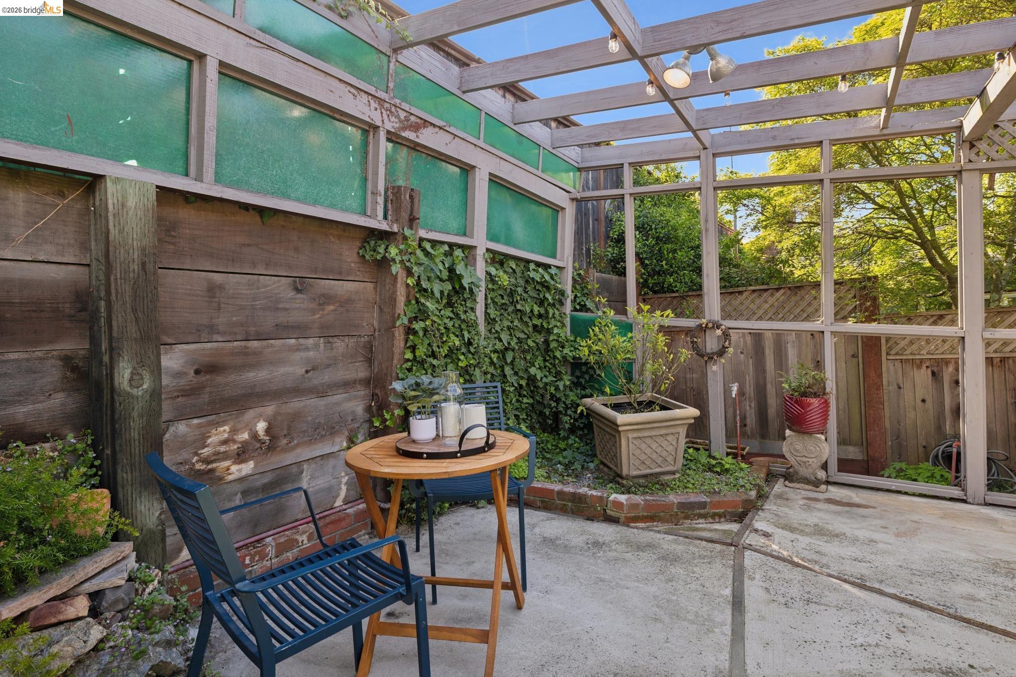 37 Kenyon Avenue Kensington, CA 94708 - Photo 50 of 60 a view of a chairs and table in the patio