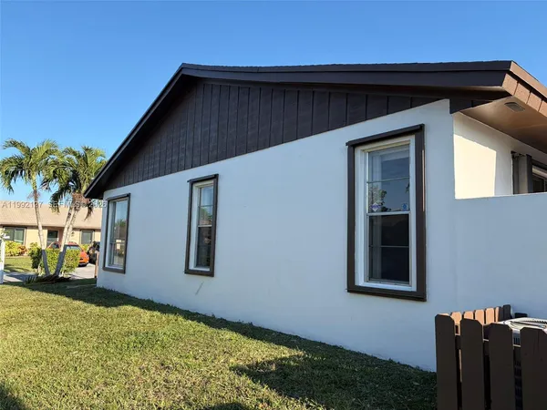 $2,950 | 11938 Southwest 122nd Court, Miami, FL 33186