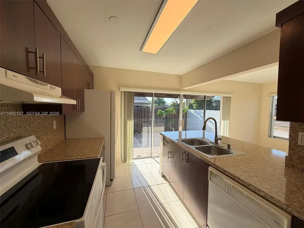 $2,950 | 11938 Southwest 122nd Court, Miami, FL 33186