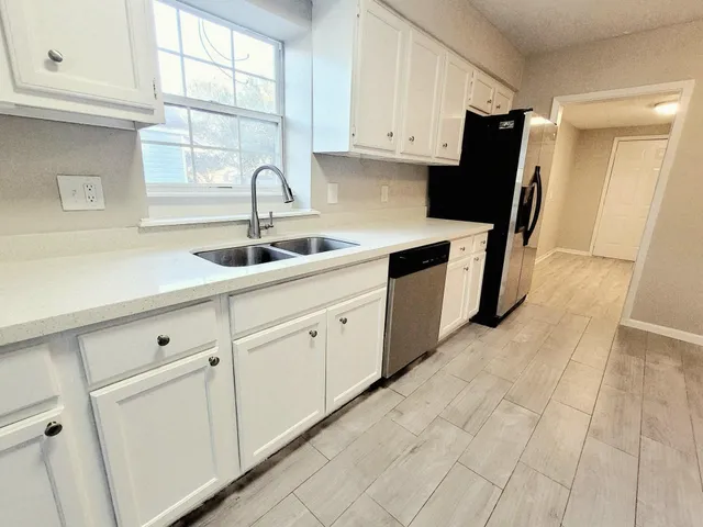 $1,450 | 2313 35th Avenue North, Texas City, TX 77590