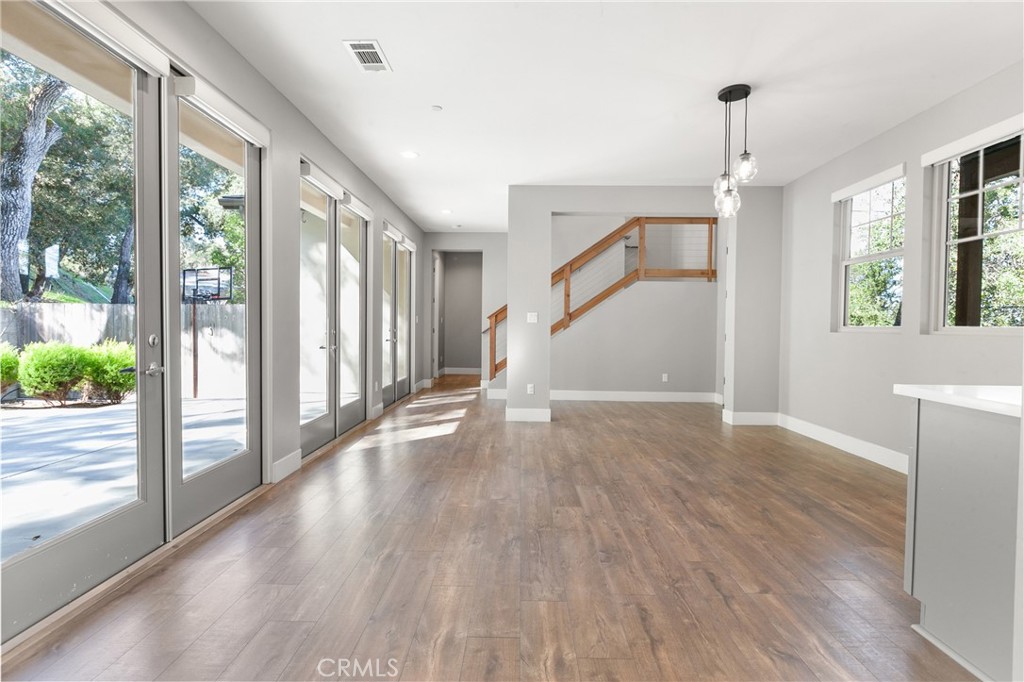 7080 Bella Vista Road Atascadero, CA 93422 - Photo 13 of 40 Main floor.