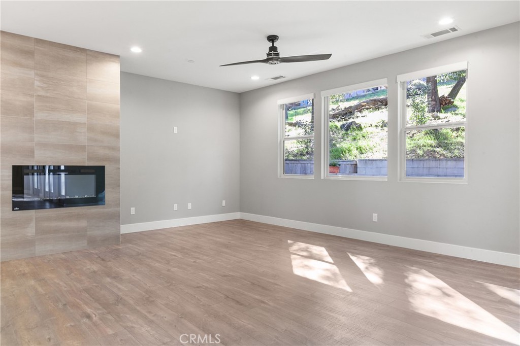 7080 Bella Vista Road Atascadero, CA 93422 - Photo 3 of 40 Open living space