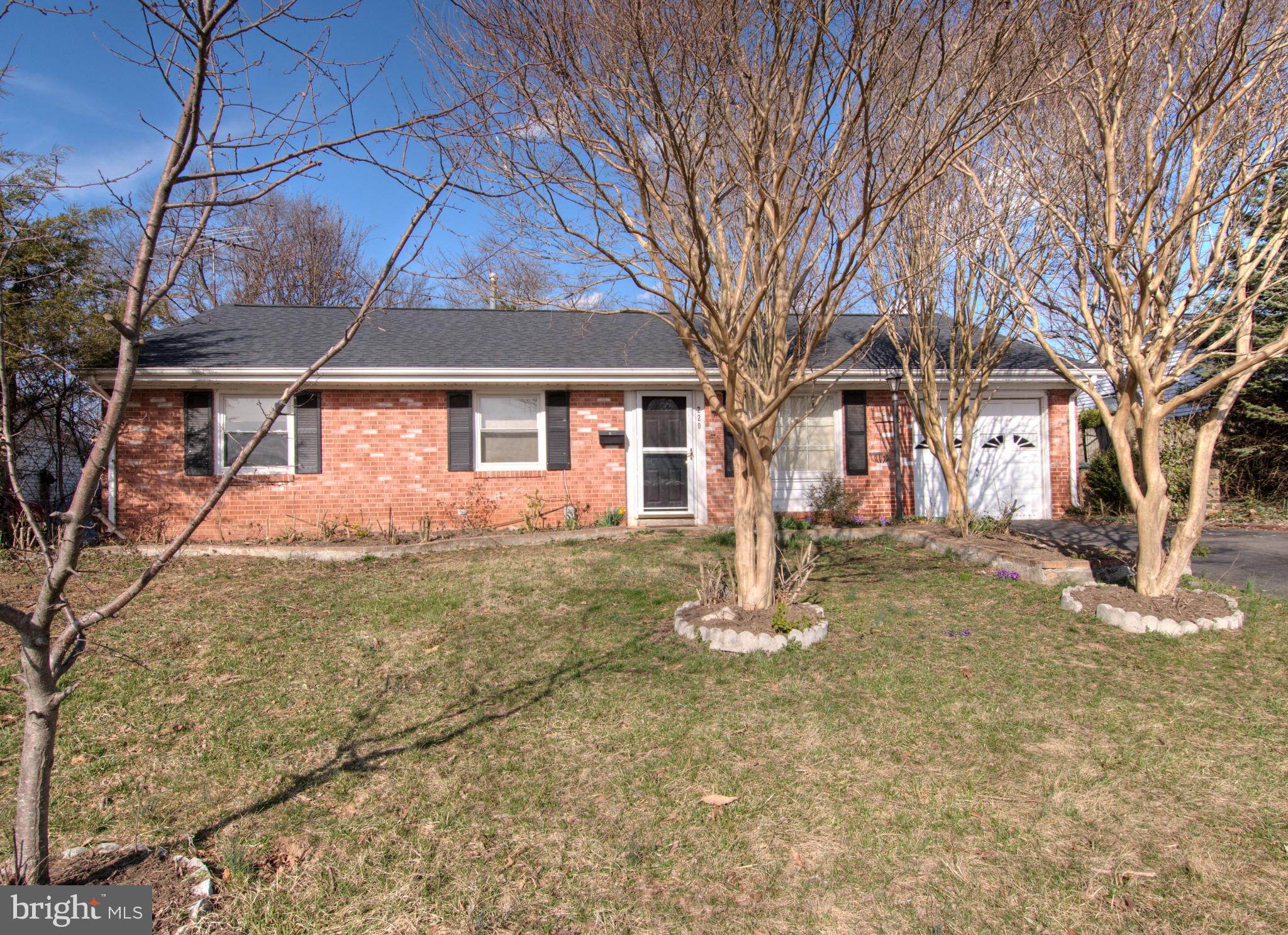 220 West Ash Road Sterling, VA 20164 - Photo 1 of 11 Gallery Image 1