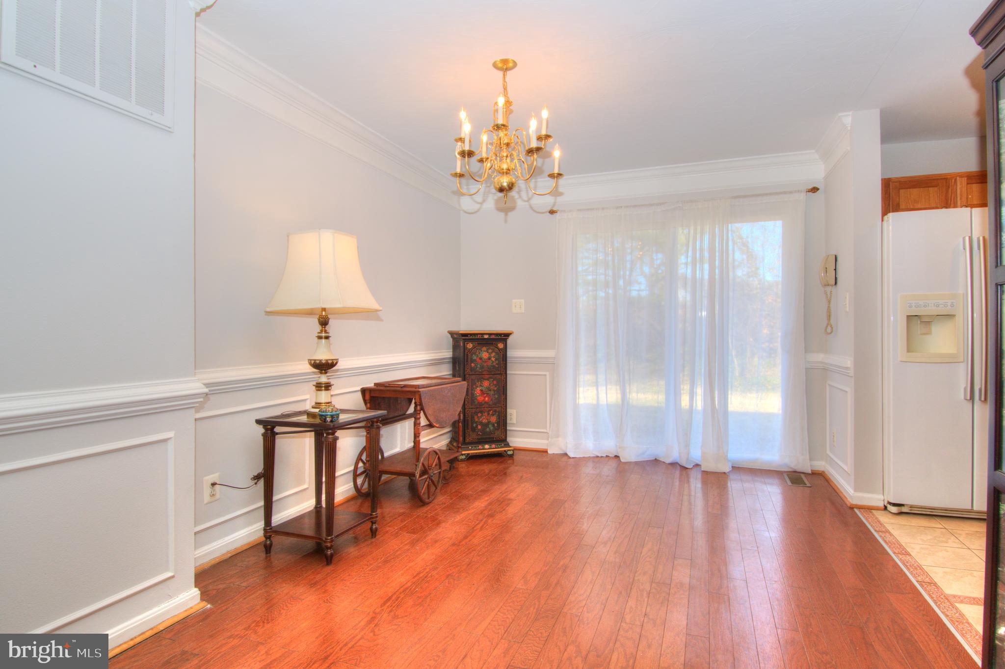220 West Ash Road Sterling, VA 20164 - Photo 5 of 11 Gallery Image 5