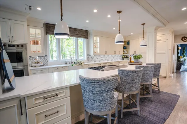 $7,499,000 | 1541 Bay Point Drive, Sarasota, FL 34239