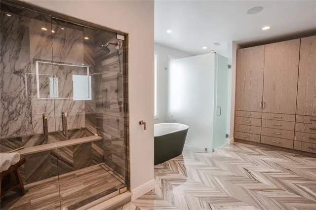 $7,499,000 | 1541 Bay Point Drive, Sarasota, FL 34239