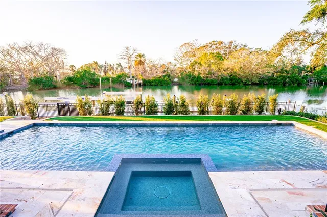$7,499,000 | 1541 Bay Point Drive, Sarasota, FL 34239