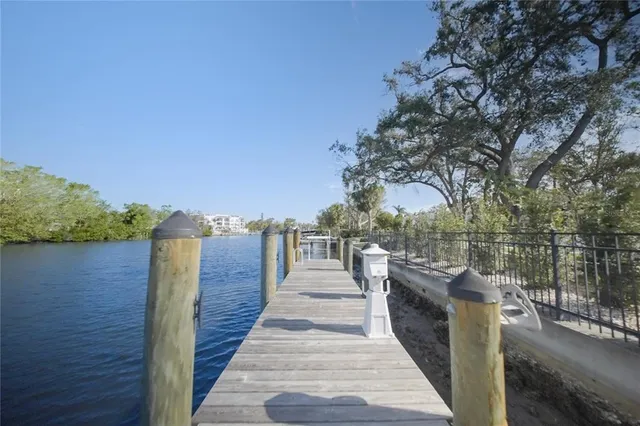 $7,499,000 | 1541 Bay Point Drive, Sarasota, FL 34239