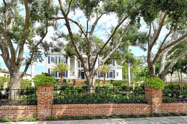 $7,499,000 | 1541 Bay Point Drive, Sarasota, FL 34239