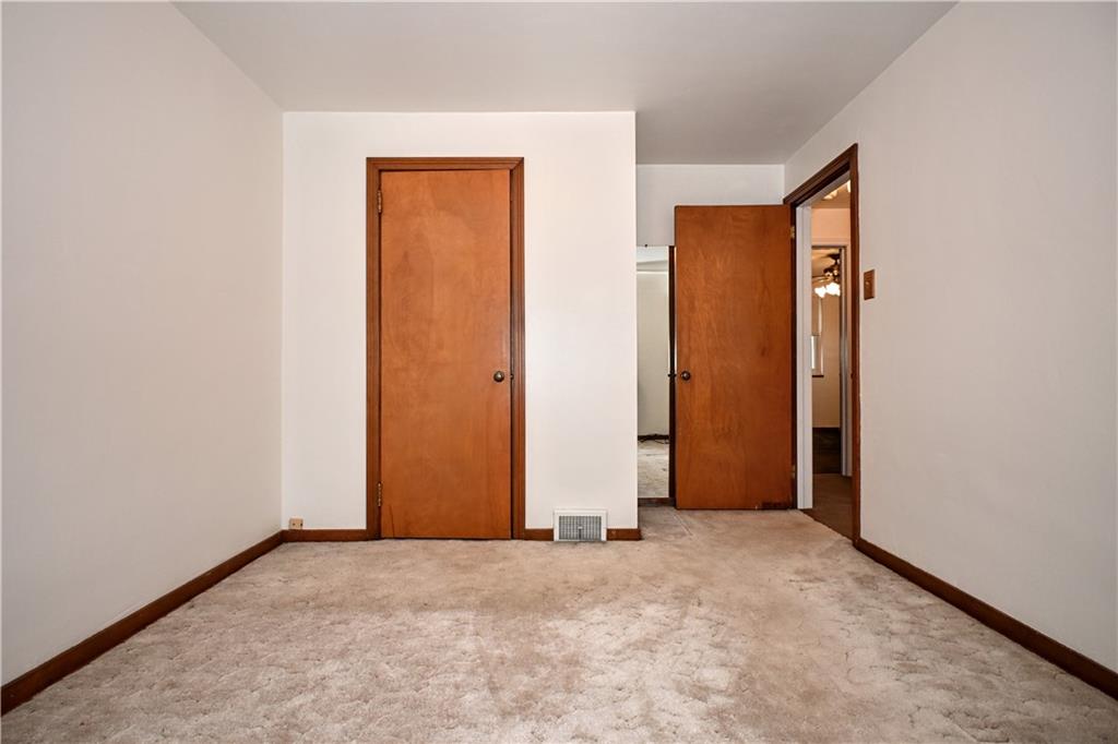 2105 Ridge Road McKeesport, PA 15135 - Photo 18 of 44