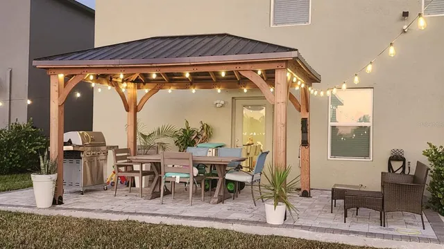 $405,000 | 11537 Fern Hill Drive, Riverview, FL 33578