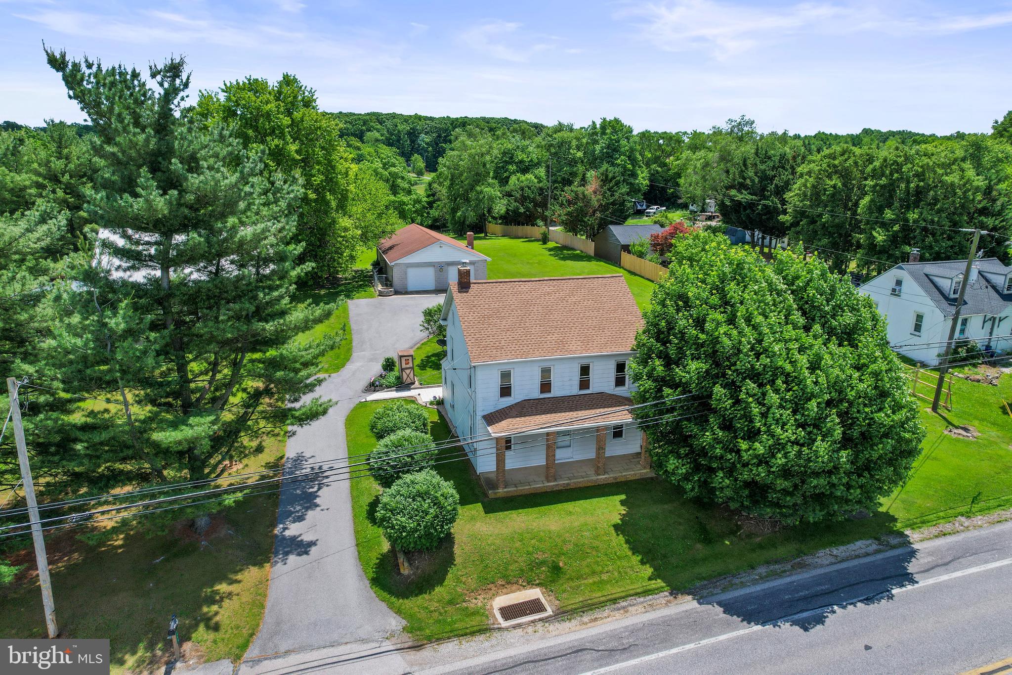 1995 Hanover Pike Hanover, PA 17331 - Photo 4 of 51