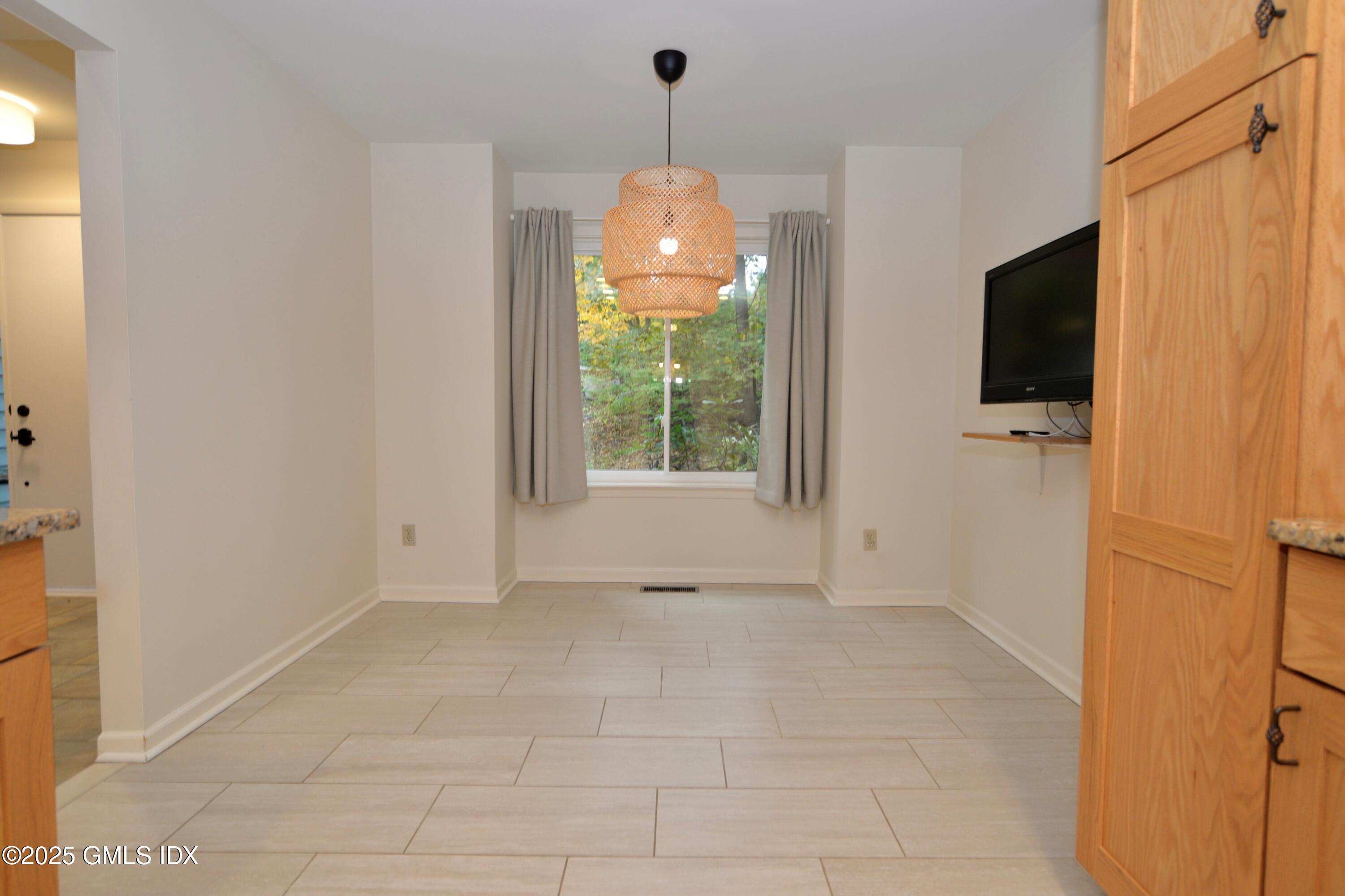 35 Homestead Road Greenwich, CT 06831 - Photo 4 of 16 _DSC4986