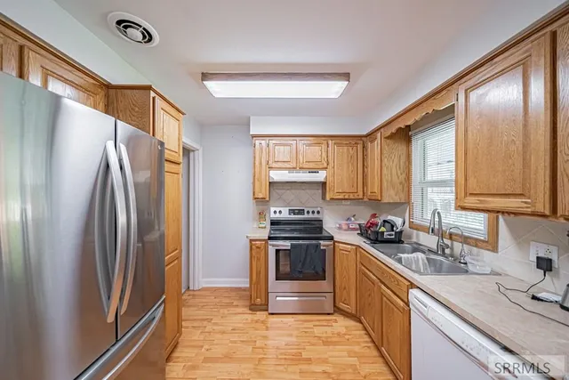 $359,900 | 1020 Koster Avenue, Idaho Falls, ID 83404