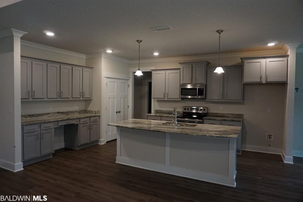 1753 Grouse Street Foley, AL 36535 - Photo 3 of 12 Kitchen
