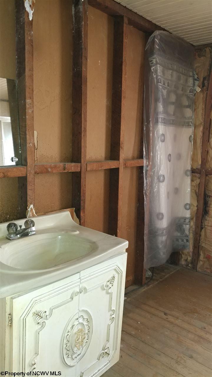 899 Plum Run Road Mannington, WV 26582 - Photo 12 of 19 Gallery Image 12