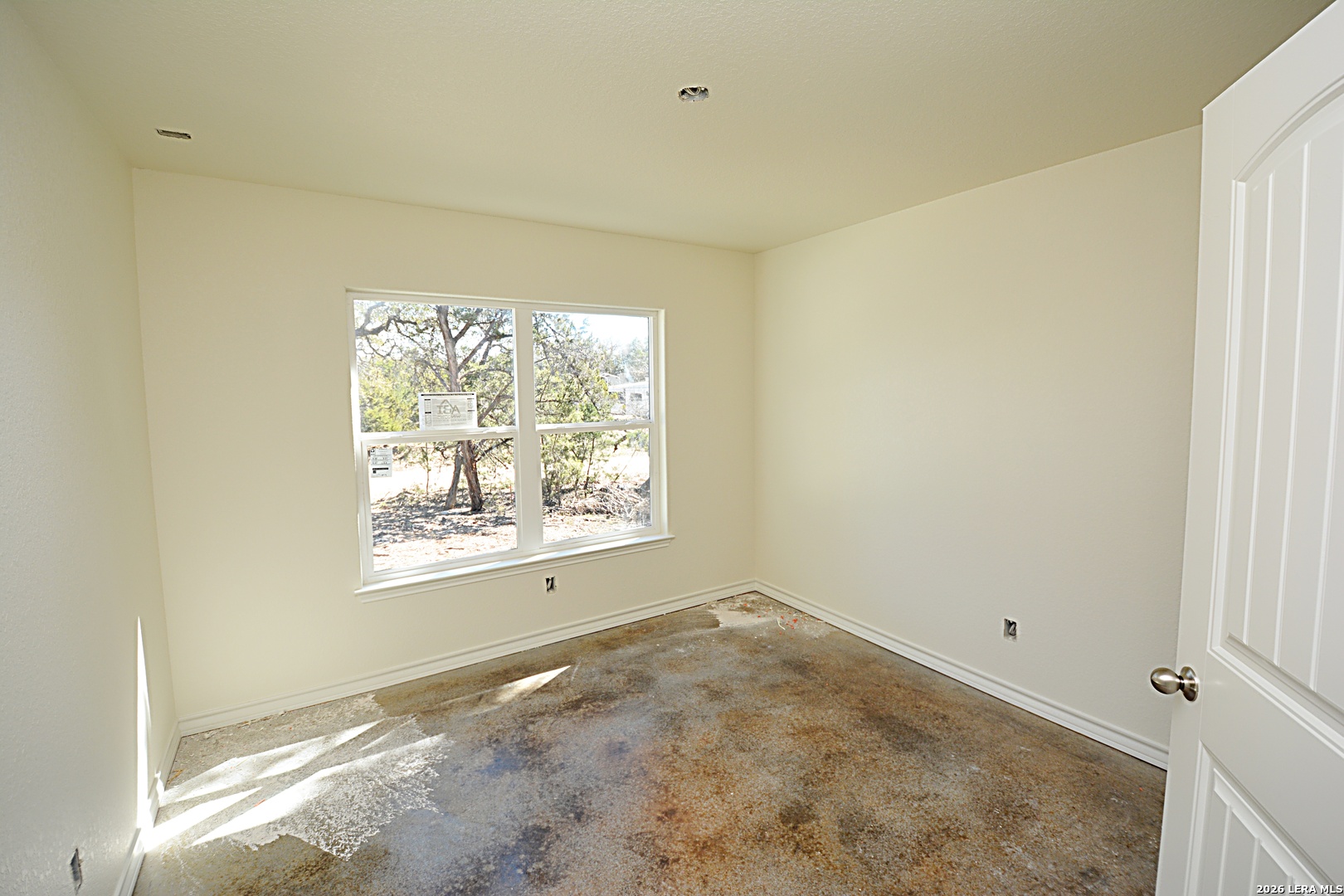 201 Country Spring Branch, TX 78070 - Photo 8 of 10