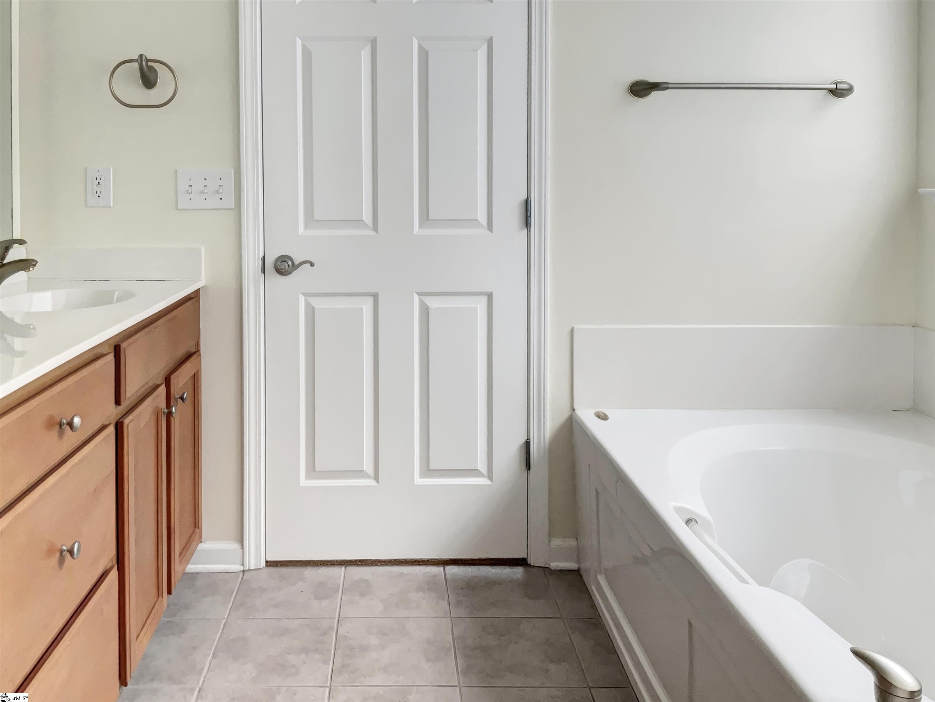 210 Lansfair Way Greenville, SC 29607 - Photo 20 of 33 Gallery Image 20