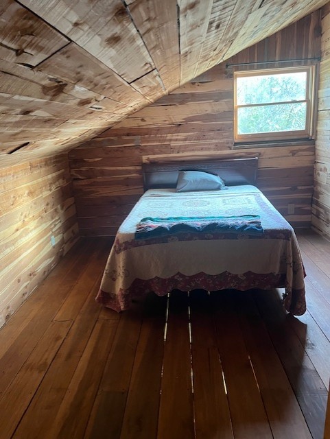 35 Dog Branch Road Pleasant Shade, TN 37145 - Photo 18 of 36 3rd bedroom